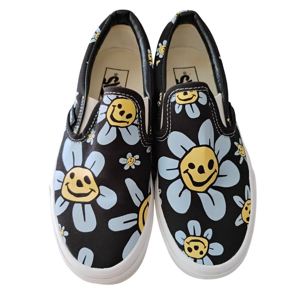 Vans EUC! Trippy Grin Floral Black Classic Slip-On Sneakers Shoes Women's 6.5